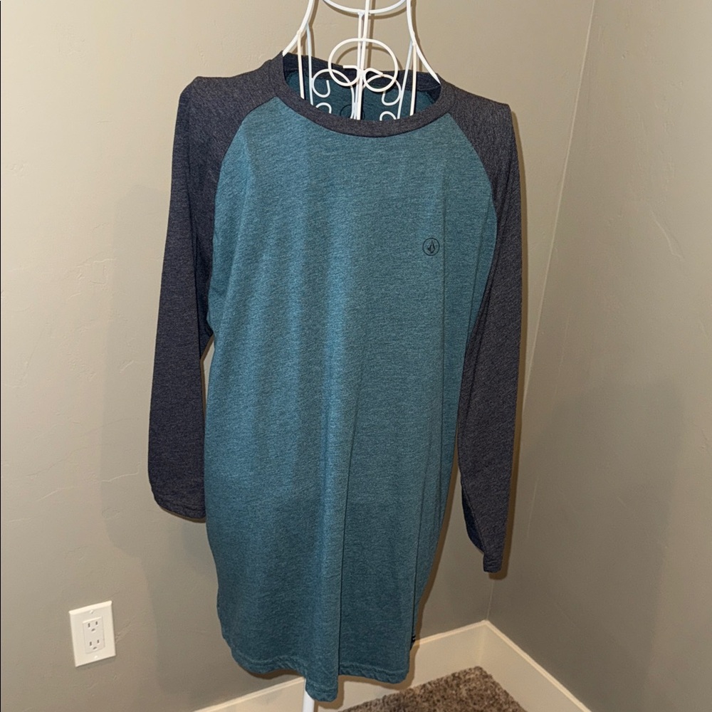 RVCA Teal and Dark Gray 3/4 Sleeve Tee